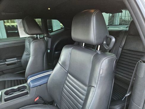 Used 2013 Dodge Challenger R/T image 13