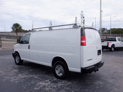 Used 2020 Chevrolet Express 2500 w/ Communications Package RWD image 3