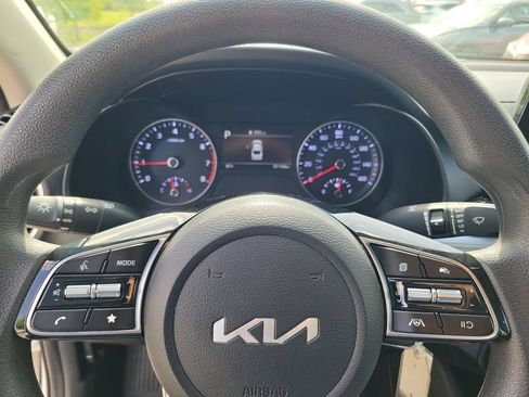 Used 2023 Kia Forte LXS FWD image 21