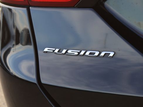 Used 2016 Ford Fusion Titanium w/ Terracotta Package image 19