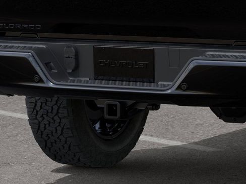 New 2026 Chevrolet Colorado Trail Boss w/ Midnight Edition AWD/4WD image 14