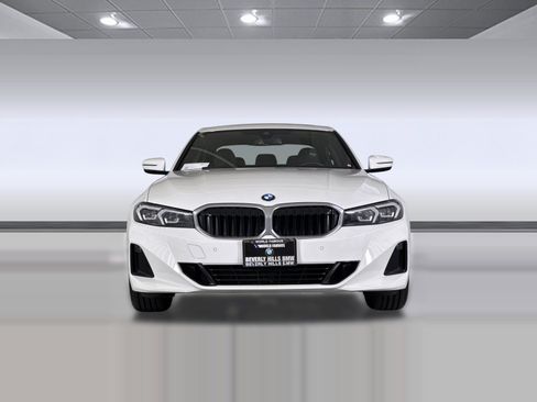 Used 2024 BMW 330i Sedan w/ Convenience Package RWD image 6