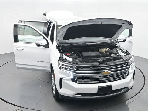 Used 2023 Chevrolet Suburban Premier image 40