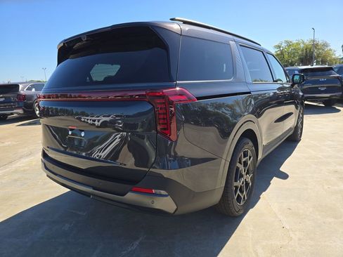 New 2026 Kia Carnival SX Prestige image 8