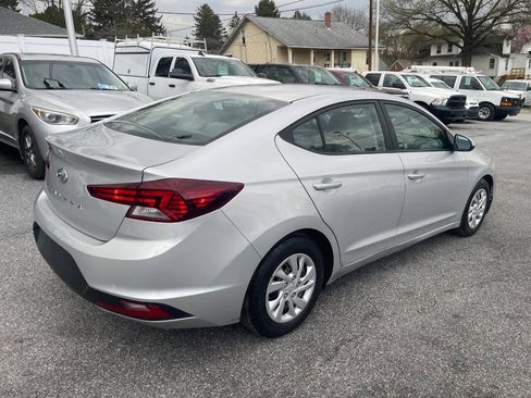 Used 2019 Hyundai Elantra SE FWD image 7