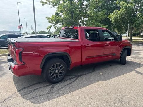 Used 2025 Toyota Tundra Platinum AWD/4WD image 4