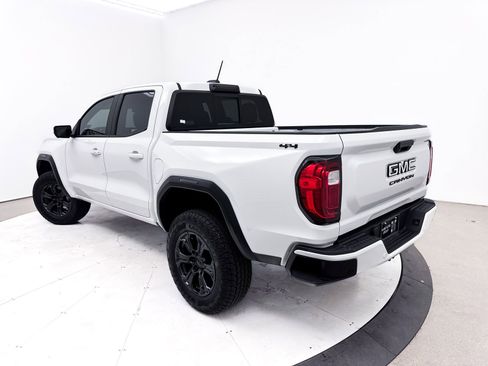 Used 2024 GMC Canyon Elevation w/ Elevation Premium Package image 2