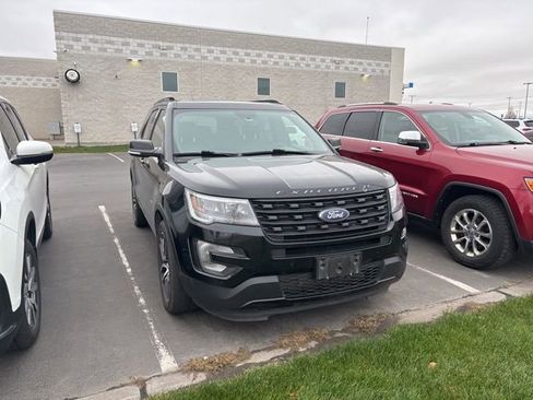 Used 2017 Ford Explorer Sport image 1