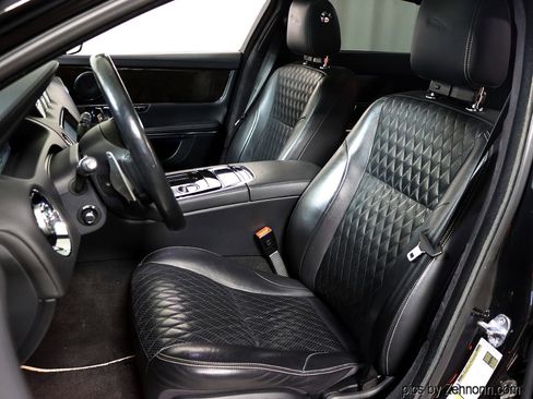Used 2019 Jaguar XJ L Portfolio image 12