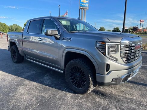 Used 2023 GMC Sierra 1500 Denali AWD/4WD image 2