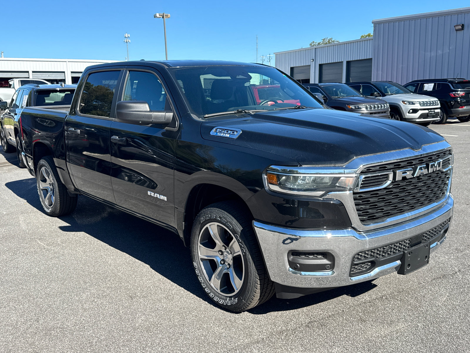 Used 2025 RAM 1500 Tradesman AWD/4WD image 3