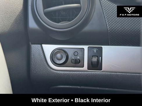 Used 2011 Chevrolet Aveo LT w/ Power and Convenience Package FWD image 19