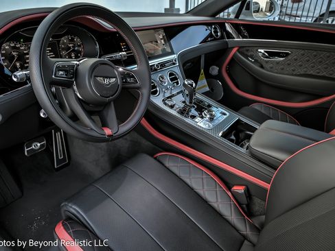 Used 2024 Bentley Continental GT Speed image 25