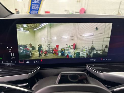 Used 2025 Cadillac Escalade Sport w/ Touring Package image 24