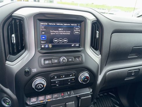 Used 2022 Chevrolet Silverado 1500 W/T w/ WT Safety Package AWD/4WD image 15