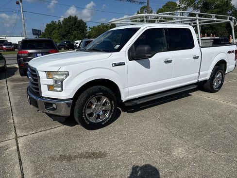 Used 2015 Ford F150 XLT w/ Equipment Group 302A Luxury AWD/4WD image 3