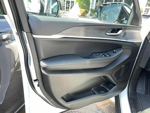 New 2025 Jeep Grand Cherokee Limited image 5