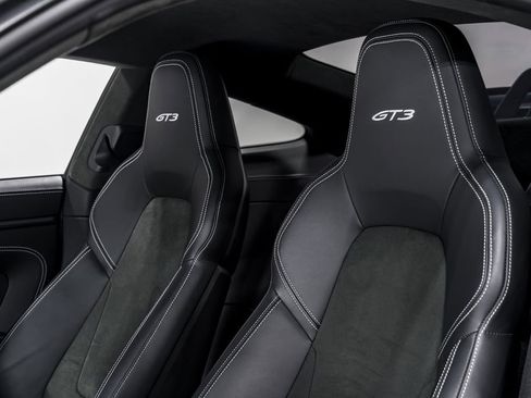 Used 2024 Porsche 911 GT3 image 18