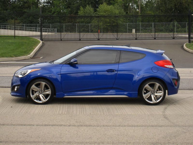 Used 2013 Hyundai Veloster Turbo w/ Ultimate Pkg FWD image 6