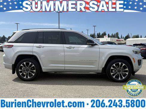 Used 2022 Jeep Grand Cherokee Overland w/ Adv Protech Group III AWD/4WD image 6