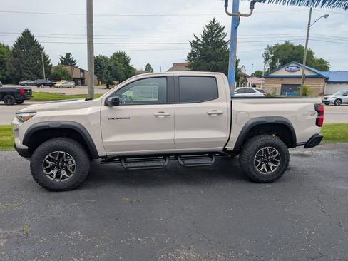 New 2026 Chevrolet Colorado ZR2 w/ Technology Package AWD/4WD image 4