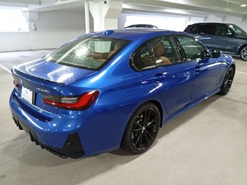 Used 2023 BMW M340i xDrive w/ Premium Package AWD/4WD image 5