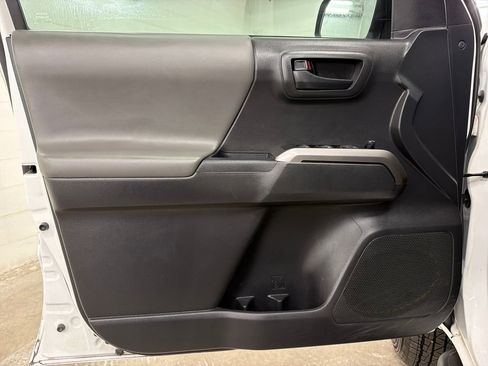 Used 2023 Toyota Tacoma SR5 w/ Technology Package RWD image 16