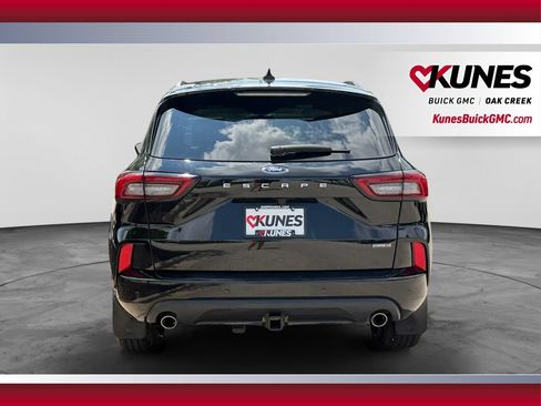 Used 2023 Ford Escape ST-Line Elite w/ Premium Technology Package AWD/4WD image 9