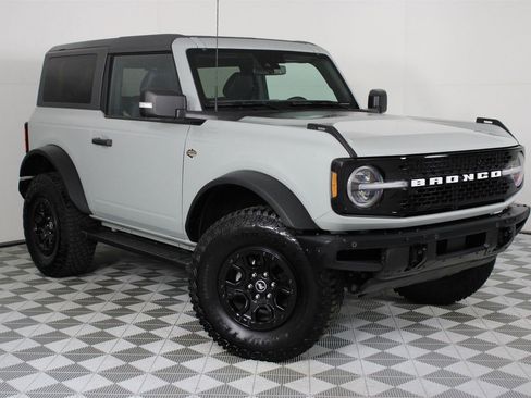 Used 2024 Ford Bronco Wildtrak image 9