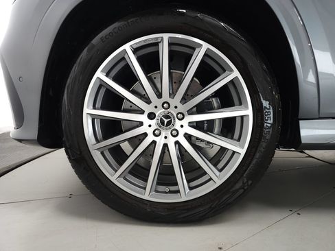 Certified 2025 Mercedes-Benz GLS 450 4MATIC image 38