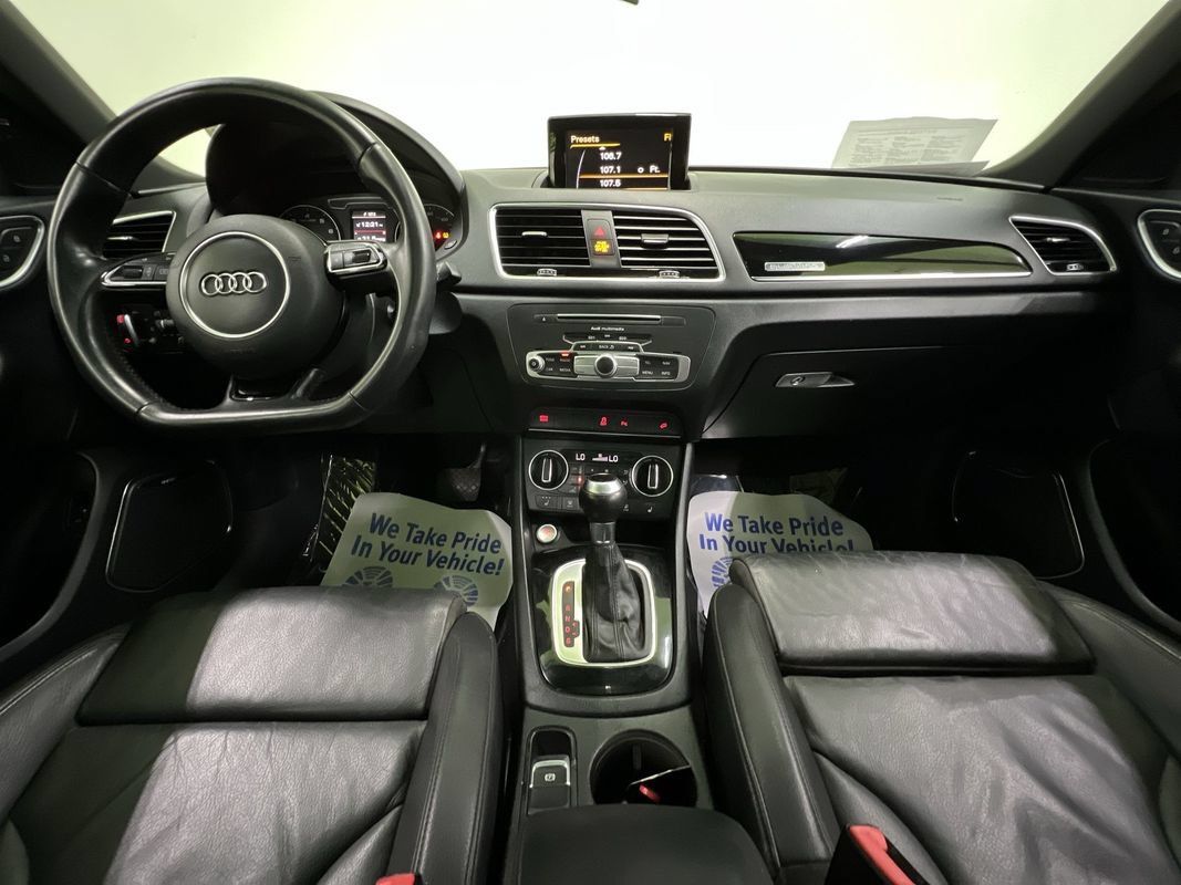 Used 2018 Audi Q3 2.0T Premium Plus w/ S Line Competition Package AWD/4WD image 18