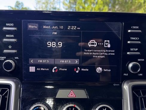 Used 2023 Kia Sorento LX AWD/4WD image 28