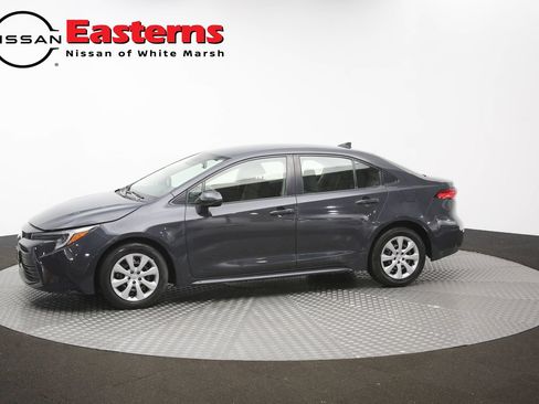 Used 2023 Toyota Corolla LE w/ Carpet Mat Package (TMS) FWD image 89
