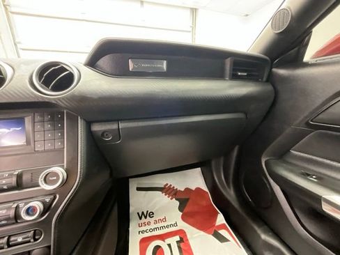 Used 2019 Ford Mustang Coupe RWD image 11