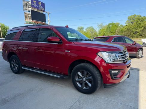 Used 2021 Ford Expedition XLT w/ FX4 Off-Road Package AWD/4WD image 4
