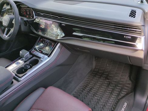 Certified 2025 Audi RS Q8 performance image 26