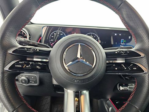 Certified 2025 Mercedes-Benz GLB 250 image 23