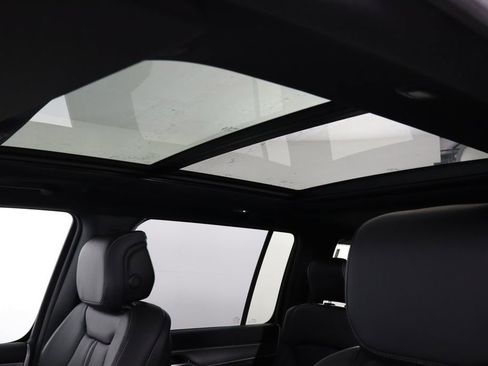 New 2026 Jeep Grand Wagoneer 4WD image 27