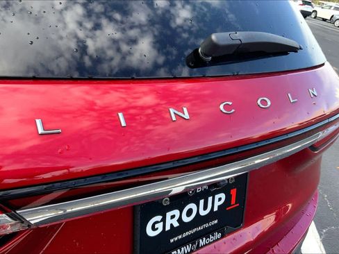 Used 2022 Lincoln Corsair Standard w/ Equipment Group 101A image 31