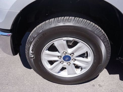 Used 2016 Ford F150 XLT w/ Equipment Group 301A Mid RWD image 13