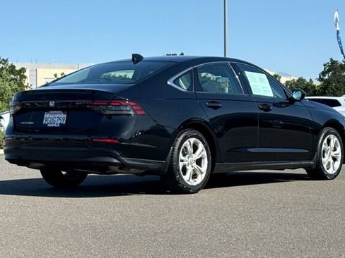 Used 2023 Honda Accord EX image 4