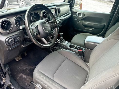 Used 2023 Jeep Wrangler Unlimited w/ Cold Weather Group image 24