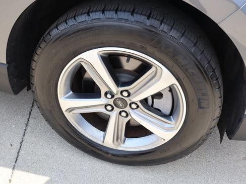 Used 2024 Ford Edge SEL w/ Convenience Package AWD/4WD image 8