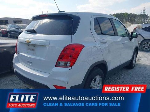 Used 2020 Chevrolet Trax LS w/ Tint and Cruise Package FWD image 8