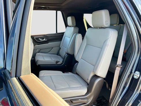 Used 2024 Chevrolet Tahoe Z71 w/ Luxury Package AWD/4WD image 26