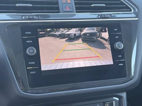 Used 2019 Volkswagen Tiguan SEL w/ 3rd Row Seat Package AWD/4WD image 32