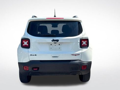 Used 2023 Jeep Renegade Trailhawk AWD/4WD image 4