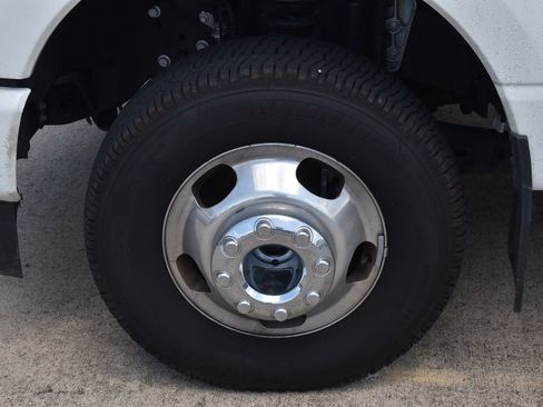 Used 2026 Ford F350 Platinum AWD/4WD image 10