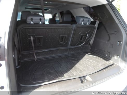 Used 2021 Chevrolet Traverse Premier w/ LPO, Floor Liner Package AWD/4WD image 27