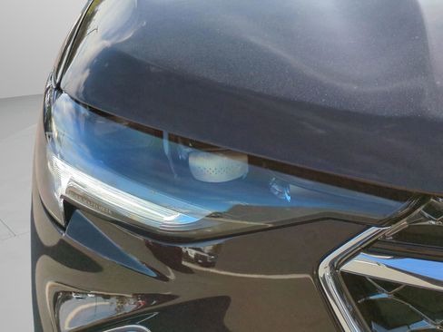 Used 2021 Buick Envision Avenir w/ Technology Package II image 10